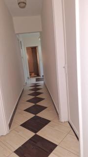 Central Family Apartment Near Malls & Services - 9