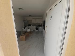 Shiamis Modern House - 2