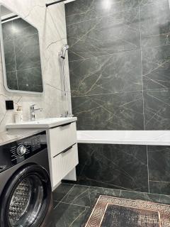 Grand Turan Avenue - 1