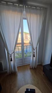 Epinal Center Charming Two Bedroom Apartment - 1