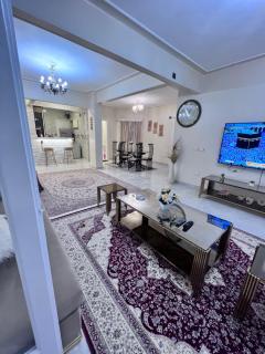 شقة فندقيه للايجار اليومي مطله على نهر النيل بشارع الملك الصالح بمنيل الروضه القاهرة - 8