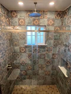 The Whiskey Row Bungalows - Steps to Downtown! - 8