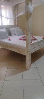 Orange apartments - 5