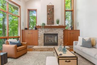 Hummingbird Beach House-Family Friendly - 7