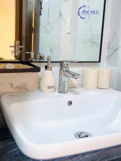 Luxury 2 BEDROOM - apartment with sea and sunset view - 6