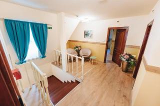 Castle Park Suites - 5