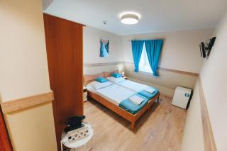 Castle Park Suites - 1