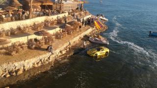 Breezy island Hotel - 8