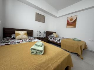 Mythical Sands 2 - F - 1