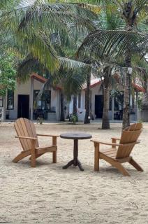 Sand Dune Beach Hotel & Surf Camp - 2