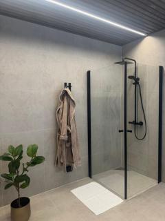 LyNora - A Luxury Fjordside Lodge near the Lyngen Alps, Skjervøy & Nordreisa - 7