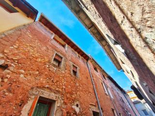 Casa en La Vila medieval de La Pobla de Lillet - 1