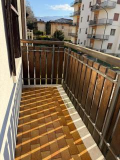 Conveniente, tranquilla con parcheggio - 2