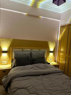 Chic Moroccan-Style Apartment in the City With Wi-Fi - 7
