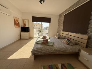 Nissia Bella 1 - A - 8