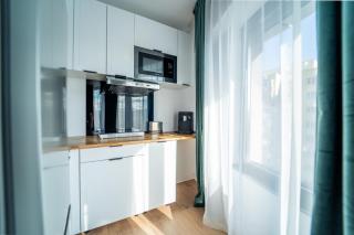 Cozy Tower Aparthotel - 4