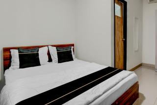 Collection O Yayah Residence - 1