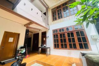 OYO 95097 Griya Asri Guest House - 8