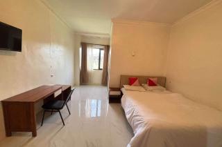 OYO 95097 Griya Asri Guest House - 6
