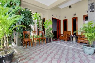 OYO 95088 Homestay Omah Pring - 5