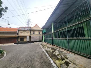 OYO 95107 Green Homestay Near Ubaya - 0