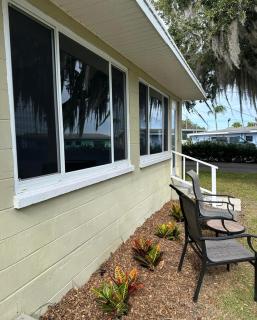Lakeside Cottages - 3