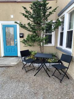 Downtown 2 bedroom 1st Floor - 6