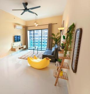 Banana Sunshine House-Light up your mood -8pax - Malaca - 0