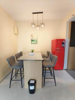 Banana Sunshine House-Light up your mood -8pax - Malaca - 8