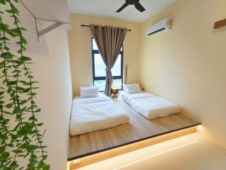 Banana Sunshine House-Light up your mood -8pax - 2