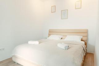 Cozy Tower Aparthotel - 8