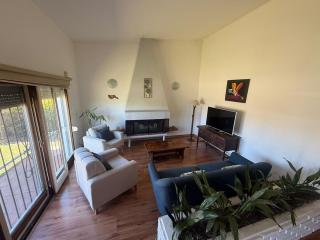 Casa de 3 dormitorios en Playa Mansa, Punta del Este - 2