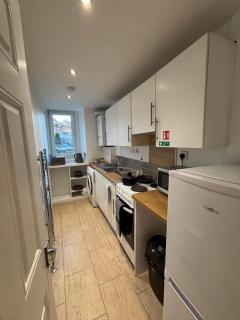 Bright Flat Close To University - 8