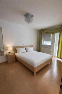 Charmante Ferienwohnung in Wimpassing Friedburg, Erdgeschoss mit großzügigen Garten - 5