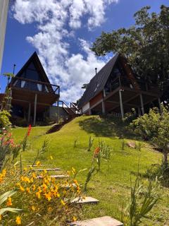 Chalé Beira da Lagoa Jacuzzi, Lareira e Piscina - 8