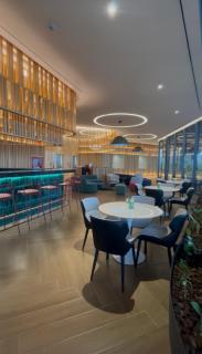 Modern Loft overlooking the Revolution Monument - 9