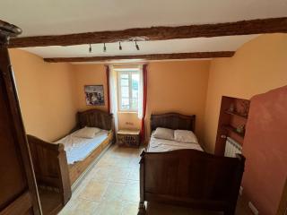 Farmhouse near Uzès, quiet and charming - 4