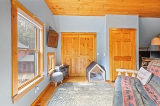 Big Red Cottage with Overflow Unit Near Sunapee and New London - 7