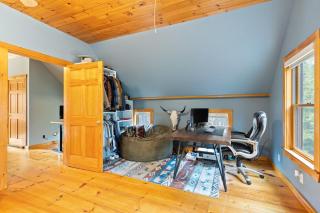 Big Red Cottage with Overflow Unit Near Sunapee and New London - 6