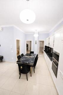 Mibis home Private Balcony Fast Wifi - 1