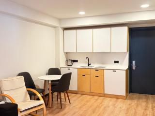 Woods Inn Kokta-Mitarbi - 6