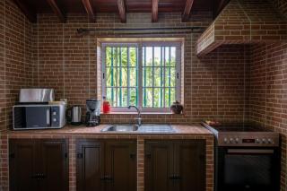 Rustic House - Eco Farm Living - 1