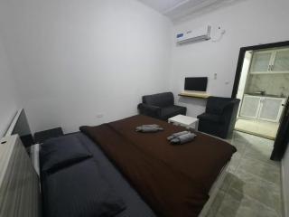 Pearl Studio Apartments - 1