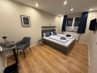 The Pharmacy Inn - 7