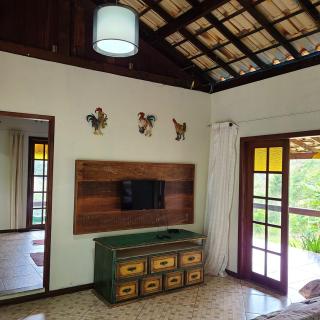 Chale no centro de Lumiar com água de nascente - 4