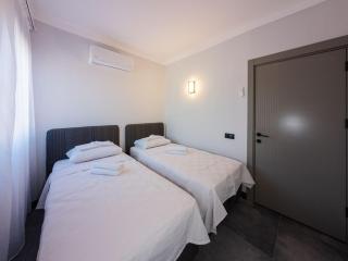 Dorado Suite No13 Family Suite Three Bedrooms 8 people - 6