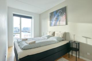 Unique 4-bedroom apartment with panoramic sea view - 8