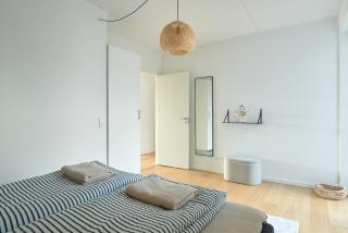 Unique 4-bedroom apartment with panoramic sea view - 5