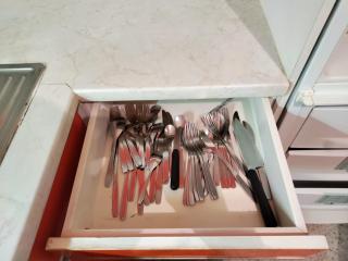 Old-School Hunting Apartment - 3