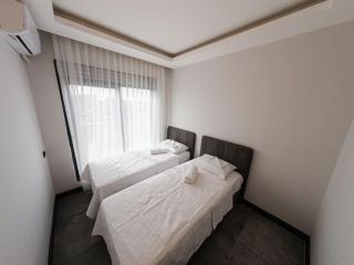 Dorado Suite No 15 Family Suite, Pool View 8 people - 9